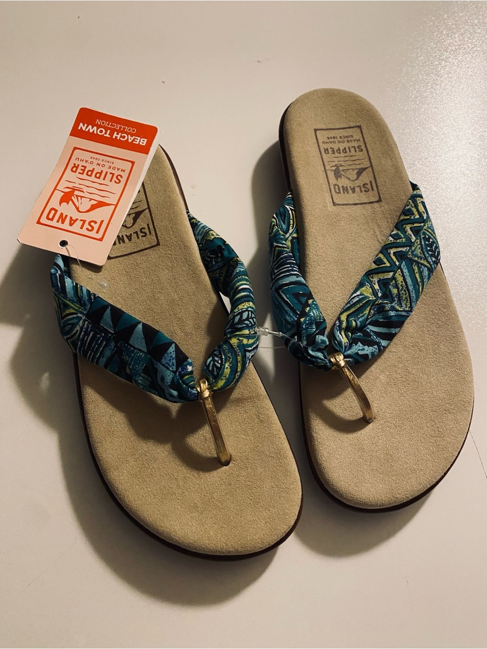 Island Slipper Beach Town Collection Blue Tapa Flip Flops NWT $79